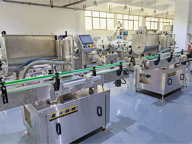 整套辣椒酱自动灌装机